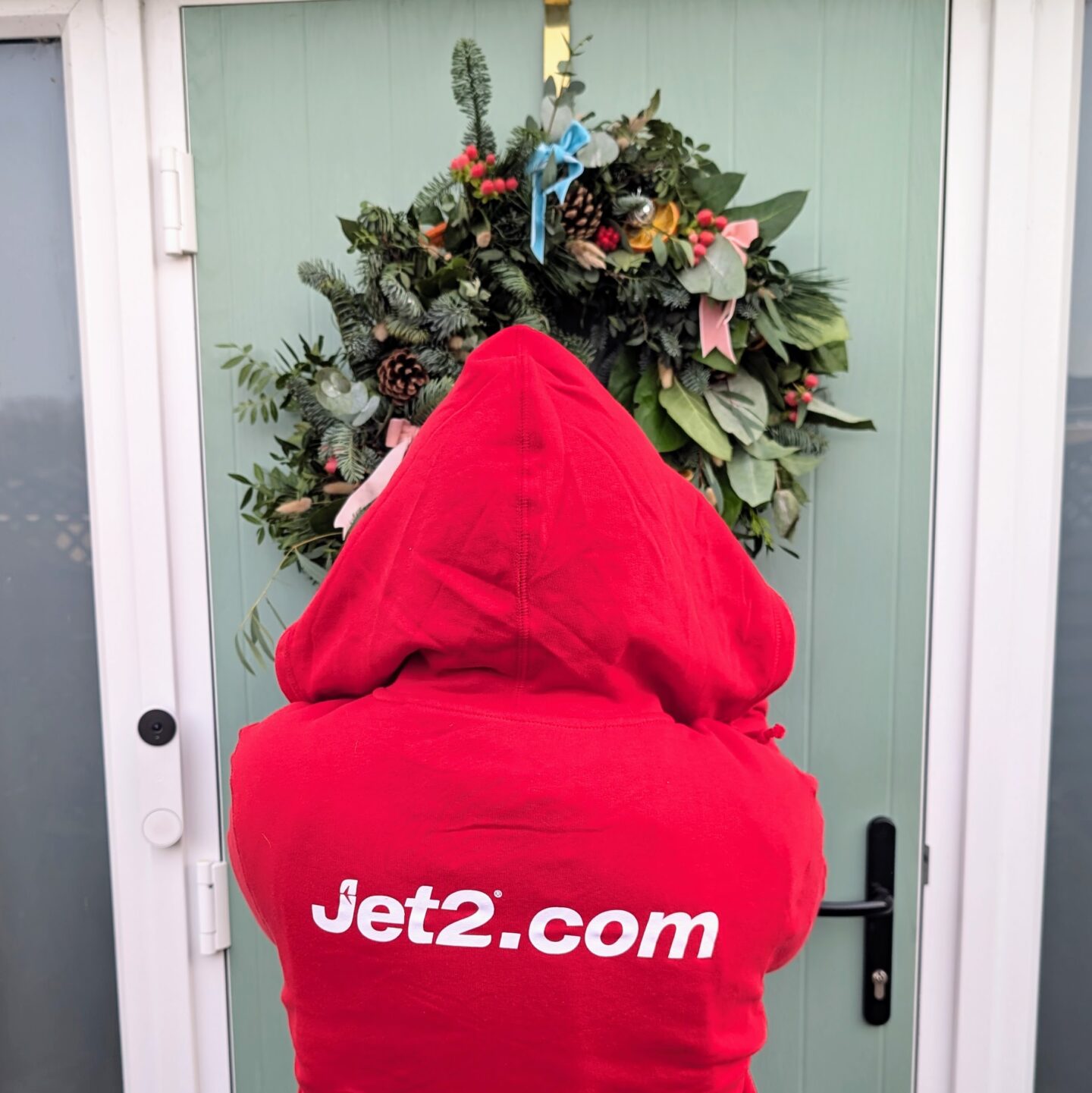 A Festive Apres-Ski Event with Jet2 – Wreath Making, Vegan Treats, and Winter Inspiration 9